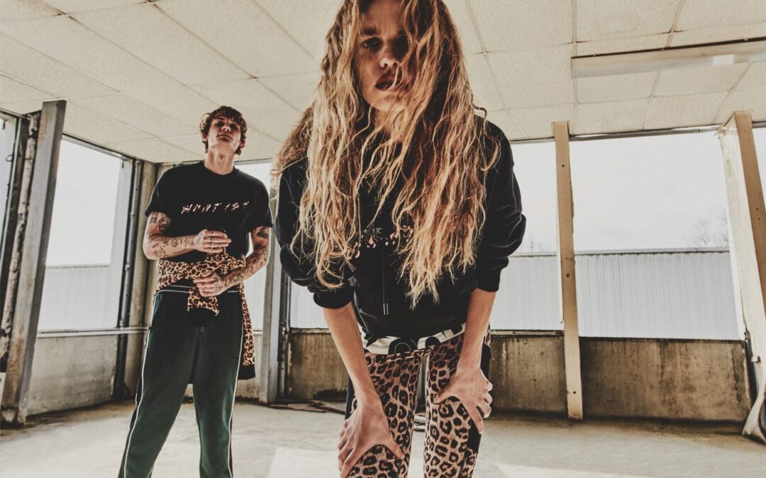 La pre-colección FW22 de The Kooples está dedicada al leopardo